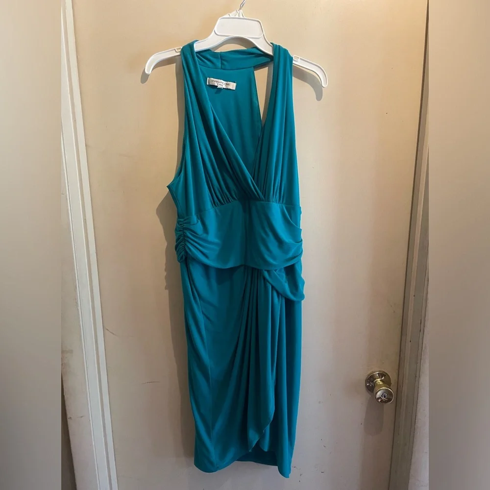 Evan Picone Sz 16 sleeveless blue/green dress criss cross neckline ruched waist - Picture 5 of 6